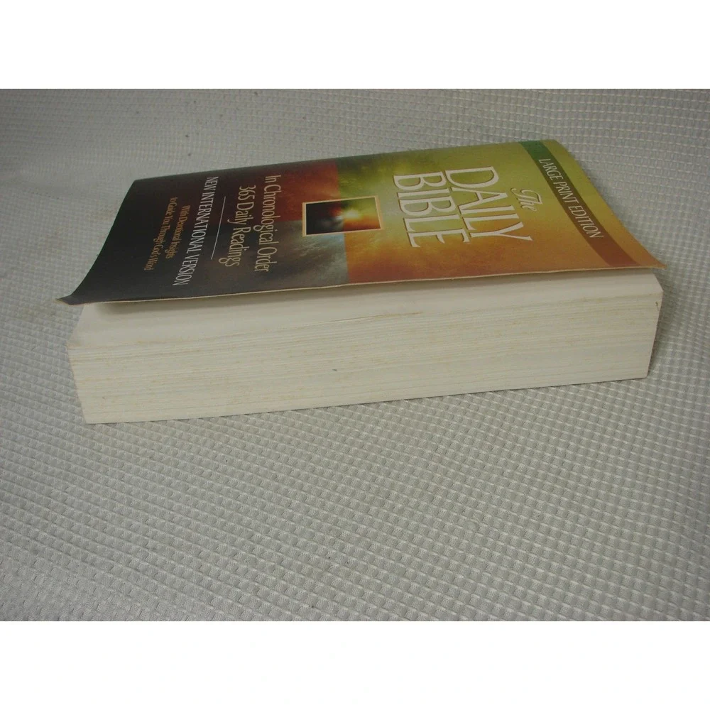 The Daily Bible Large Print Edition New International Version NIV Chronological